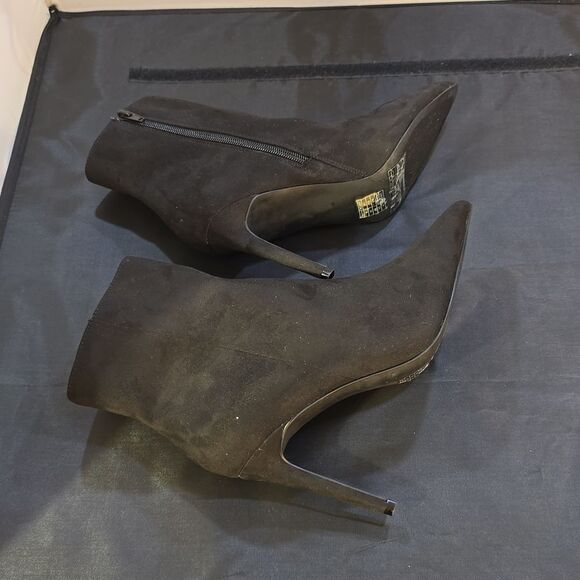 BRAND NEW FOREVER 21 POINTED TOE HIGH HEEL STILETTO BOOTIE - Picture 9 of 15